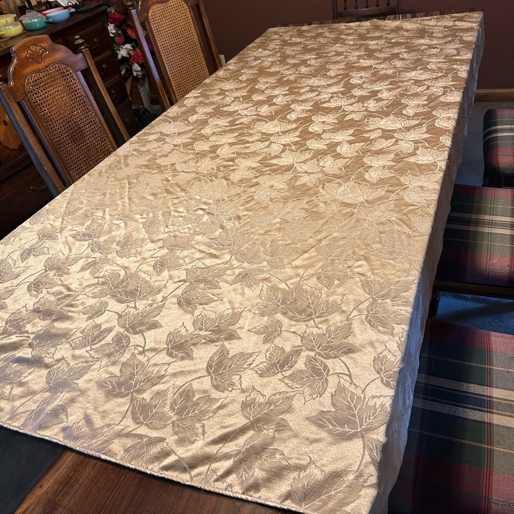 Croft & Barrow Gold Table Linens for Dining